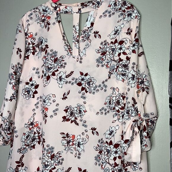 Active USA floral, long sleeve, semi sheer blouse, size large - Picture 3 of 11